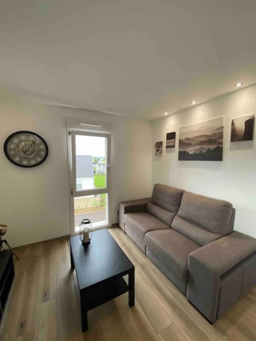 Appartement Climatise Charmes  Екстер'єр фото