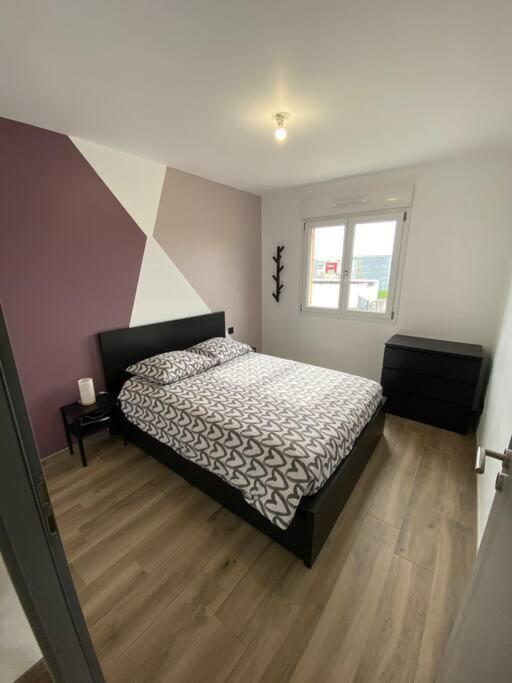 Appartement Climatise Charmes  Екстер'єр фото
